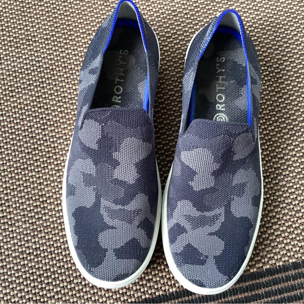 Rothy’s Blue and Grey Size 9 slip ons